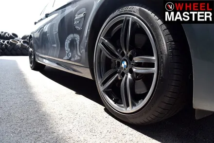 [휠마스터] 분진과 기스들로 지저분한 휠을 깔끔하게 복원 및 도색한 BMW 550i / 일산 휠도색 / 파주,일산