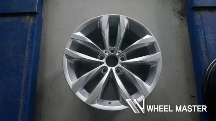 자동차 휠 기스 흠집 완벽 수리 bmw 520d 휠 럭셔리 모델 18인치 휠복원 휠마스터 / 파주,일산