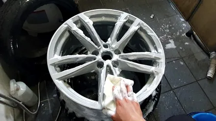 [휠마스터] 스크레치가 생긴 휠을 깨끗하게 복원한 BMW 530i / 일산 휠복원 / 파주,일산