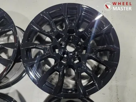 신차휠도색 BMW X5 플러그인 하이브리드 50E 915M 21\