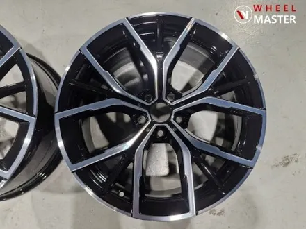 BMW G30 530I 845M 19\