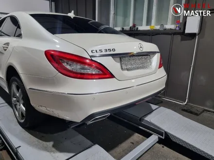 CLS350 휠굴절수리 / 고속도로 낙하물사고로 인한 휠굴절수리 / 낙하물 사고 / 파주,일산