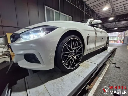 [파주 휠마스터] BMW 435D 666M 카피 19인치 휠굴절수리 / BMW 휠굴절수리 / 파주,일산