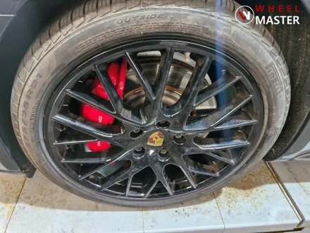 파주 휠수리 파나메라 GTS 21\