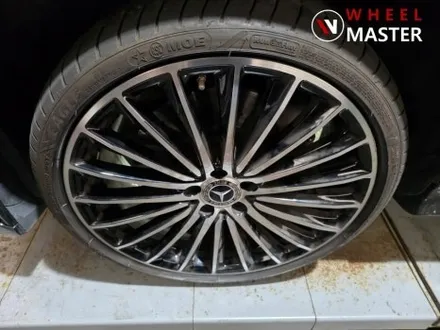벤츠 CLS450 신형 마차휠 20인치 고속주행 핸들떨림 및 진동으로 인한 열변형없는 휠굴절수리 / 파주,일산