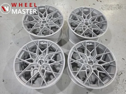 BMW M850I   HRE FF10 20\
