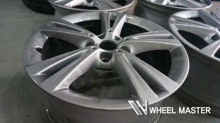 휠도장. 완벽하게 BMW 218D 휠. 퓨터그레이 도색 휠마스터 / 파주,일산