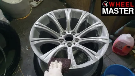 [휠마스터] BMW M5 휠굴절수리 및 블랙유광 휠도색 / 일산 분체도장 / 파주,일산
