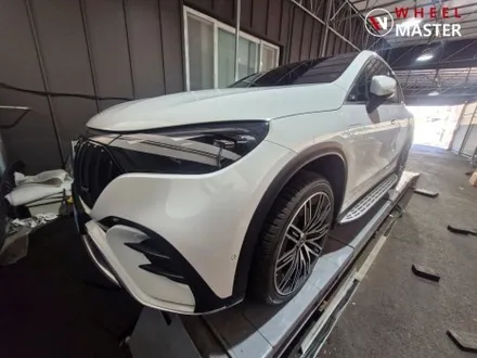 벤츠 EQE500 21\