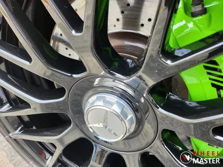 벤츠 휠도색 / 벤츠 C63AMG 잘못된 휠복원 완전박리후 검정유광 휠도색 / 파주,일산