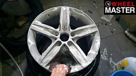 [휠마스터] 다이아몬드컷팅휠을 블랙유광으로 도색한 BMW 118d / 일산 분체도장 / 파주,일산