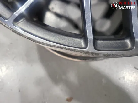 벤츠 휠도색 / 벤츠 C63AMG 잘못된 휠복원 완전박리후 검정유광 휠도색 / 파주,일산