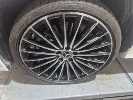 파주 휠수리/벤츠 신형cls450 amg 마차휠 포트홀충격으로 심각한 휠굴절수리/열변형없는 휠수리 / 파주,일산