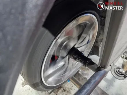 벤츠 E53AMG 포트홀 사고로 인한 휠크랙 중고휠교체 / 파주,일산