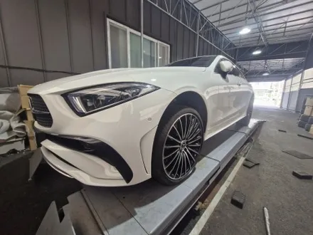 파주 휠수리/벤츠 신형cls450 amg 마차휠 포트홀충격으로 심각한 휠굴절수리/열변형없는 휠수리 / 파주,일산