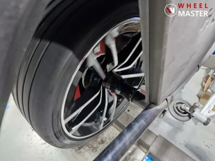 벤츠 CLS53AMG 포트홀사고로 인한 중고휠교체 및 휠굴절수리 / 파주,일산