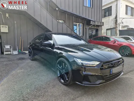 아우디 A7 55TFSI 21\
