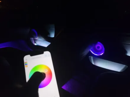 더뉴 k7/부분 시공/RGB/(스피커,풋등)/(팔걸이,도어포켓)엠비언트/충남/대전/출장/전국출장 / 천안 신부동