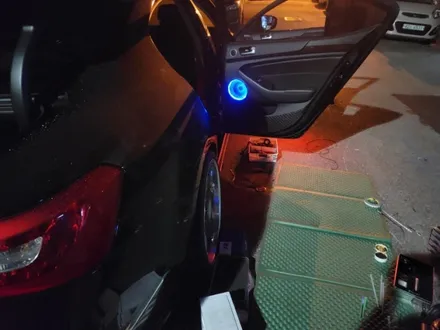 더뉴 k7/부분 시공/RGB/(스피커,풋등)/(팔걸이,도어포켓)엠비언트/충남/대전/출장/전국출장 / 천안 신부동
