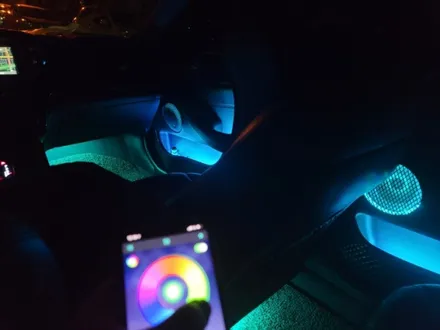 더뉴 k7/부분 시공/RGB/(스피커,풋등)/(팔걸이,도어포켓)엠비언트/충남/대전/출장/전국출장 / 천안 신부동