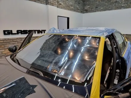 <BMW G60 신형 5시리즈 카본블랙> 글라스틴트 레이니블루/동탄썬팅은?!리부트501에서!! / 동탄 반송동