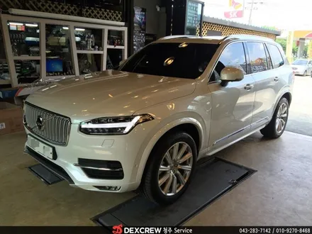 볼보 XC90 프리미엄 열차단썬팅 부터 2채널 블랙박스 까지 덱스크루 청주점에서 함께합니다.