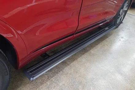 울산 제네시스 GV70 전동사이드스텝 [ 아인스아우토 ]