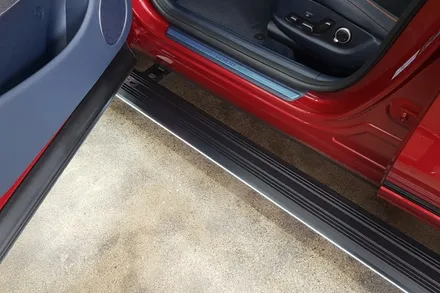 울산 제네시스 GV70 전동사이드스텝 [ 아인스아우토 ]