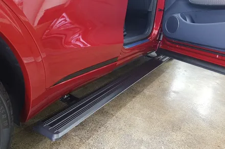 울산 제네시스 GV70 전동사이드스텝 [ 아인스아우토 ]