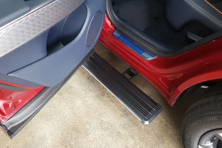 울산 제네시스 GV70 전동사이드스텝 [ 아인스아우토 ]