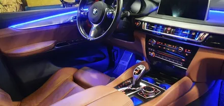 BMW X6 F16 비노출 엠비언트 라이트 인코브 시공 전문 / 무드등 풋등 컵홀더 스피커 장착 가능 / 부산,김해