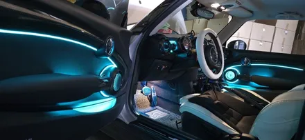 BMW 미니쿠퍼 엠비언트 라이트 시공 인코브 부산 본사에서 세련된 실내와 특별 할인 혜택까지 / 부산,김해