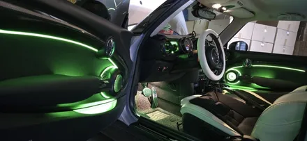 BMW 미니쿠퍼 엠비언트 라이트 시공 인코브 부산 본사에서 세련된 실내와 특별 할인 혜택까지 / 부산,김해