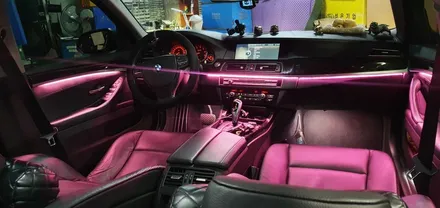 부산 BMW 528I F10 엠비언트 라이트 인코브 시공 / 국내 생산 비노출 무드등 풋등 도어등 튜닝 / 부산,김해