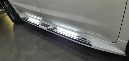 올 뉴 카니발 사이드스텝 장착 LED 전조등 교체 / 부산,김해