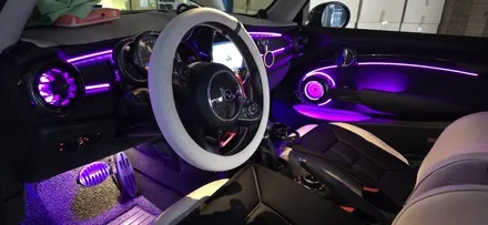 BMW 미니쿠퍼 엠비언트 라이트 시공 인코브 부산 본사에서 세련된 실내와 특별 할인 혜택까지 / 부산,김해