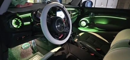 BMW 미니쿠퍼 엠비언트 라이트 시공 인코브 부산 본사에서 세련된 실내와 특별 할인 혜택까지 / 부산,김해