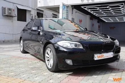 BMW F10 5시리즈 고광택 하이그로시 전체랩핑 크롬죽이기 서울경기 / 광진구, 성수, 송파