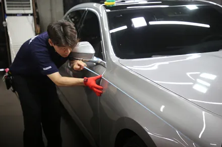 인천 투톤 랩핑으로 해결 BMW I7 듀오톤 순정 판박이 / 광진구, 성수, 송파