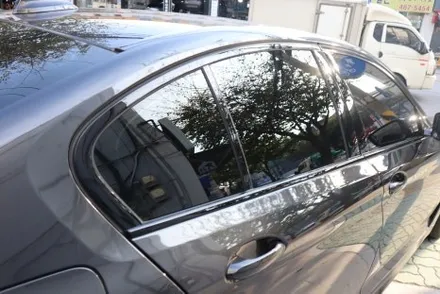 BMW G30 520I 윈도우몰딩 크롬죽이기 부분랩핑 / 광진구 중곡동
