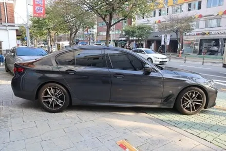 BMW G30 520I 윈도우몰딩 크롬죽이기 부분랩핑 / 광진구 중곡동