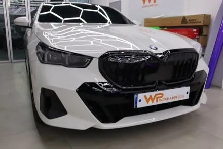 BMW G60 5시리즈 키드니 그릴 랩핑 크롬죽이기 전문 / 광진구 중곡동
