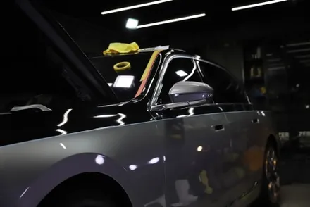 인천 투톤 랩핑으로 해결 BMW I7 듀오톤 순정 판박이 / 광진구, 성수, 송파