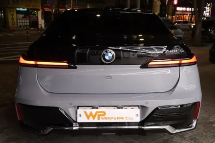성수동 BMW 7시리즈 투톤랩핑 -고급스러움을 더하다. / 광진구 중곡동