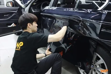 BMW F10 5시리즈 고광택 하이그로시 전체랩핑 크롬죽이기 서울경기 / 광진구, 성수, 송파