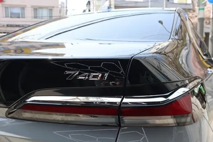 성수동 BMW 7시리즈 투톤랩핑 -고급스러움을 더하다. / 광진구 중곡동