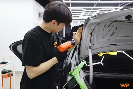 BMW F10 5시리즈 고광택 하이그로시 전체랩핑 크롬죽이기 서울경기 / 광진구, 성수, 송파