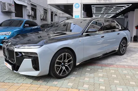 성수동 BMW 7시리즈 투톤랩핑 -고급스러움을 더하다. / 광진구 중곡동