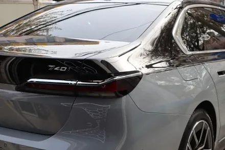 성수동 BMW 7시리즈 투톤랩핑 -고급스러움을 더하다. / 광진구 중곡동