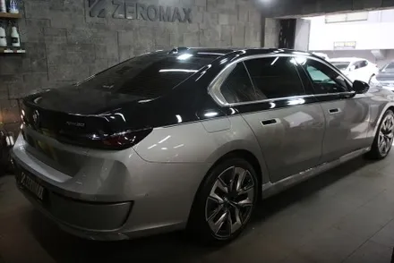 인천 투톤 랩핑으로 해결 BMW I7 듀오톤 순정 판박이 / 광진구, 성수, 송파